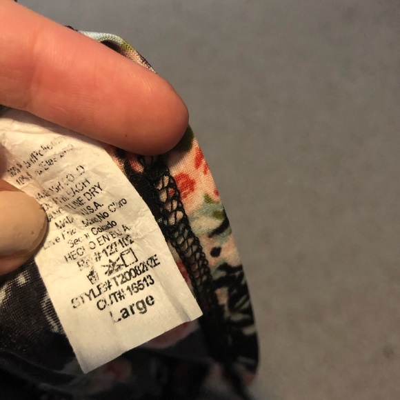 Floral tank - Picture 4 of 5